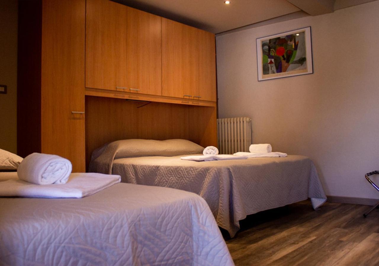 Trattoria Due Citroni Hotell Casalgrasso Eksteriør bilde