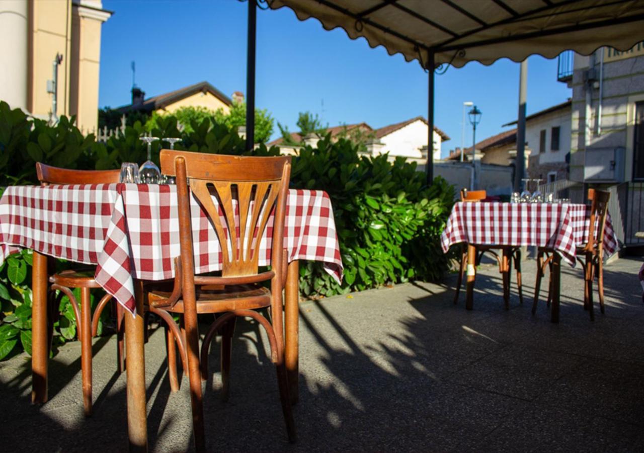 Trattoria Due Citroni Hotell Casalgrasso Eksteriør bilde