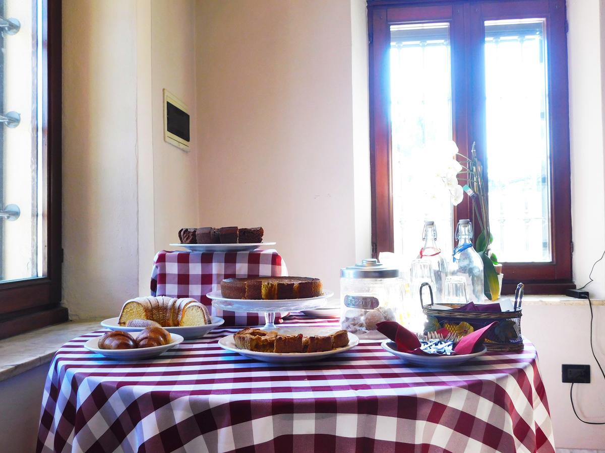 Trattoria Due Citroni Hotell Casalgrasso Eksteriør bilde
